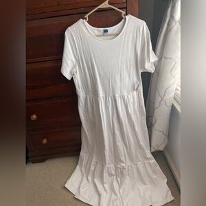 Old Navy White Maxi Dress, Never worn!